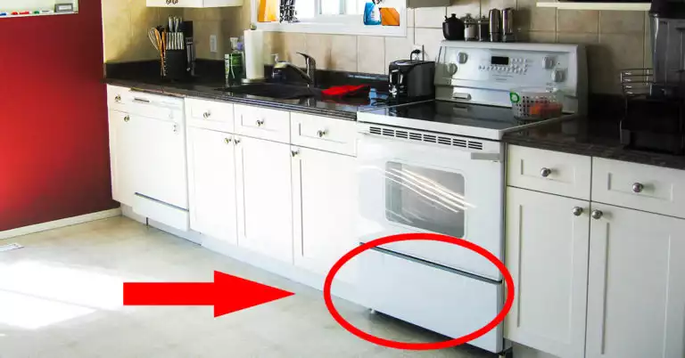 The Tray under Your Oven Is Not for Hiding Dishes. It Has Better Uses