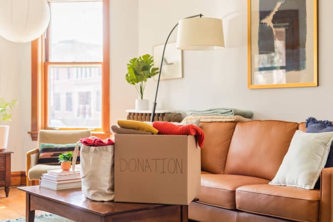 6 Downsizing Hacks to Try If You’re Moving from a House to an Apartment